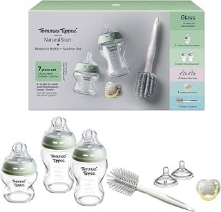 Tommee Tippee Natural Start Glass Newborn Starter Set, Anti-Colic, 0m+ | 5oz/150ml & 8.5oz/250ml Bottles, Slow & Medium Flow Breast-Like Nipples, Self-Sterilizing